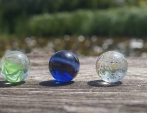 3 marbles thumbnail