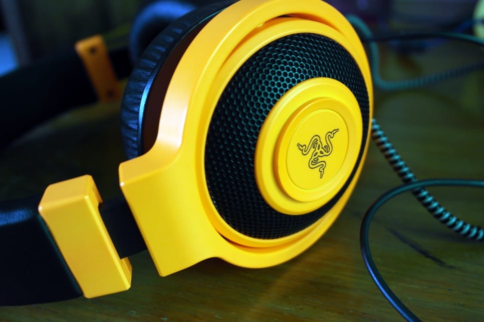 yellow razer gaming headset preview