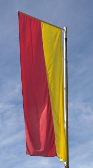 red and yellow stripe flag thumbnail