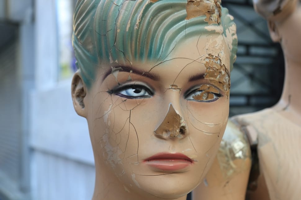 female mannequin head preview