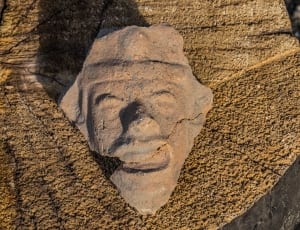 face of man ceramic figure thumbnail