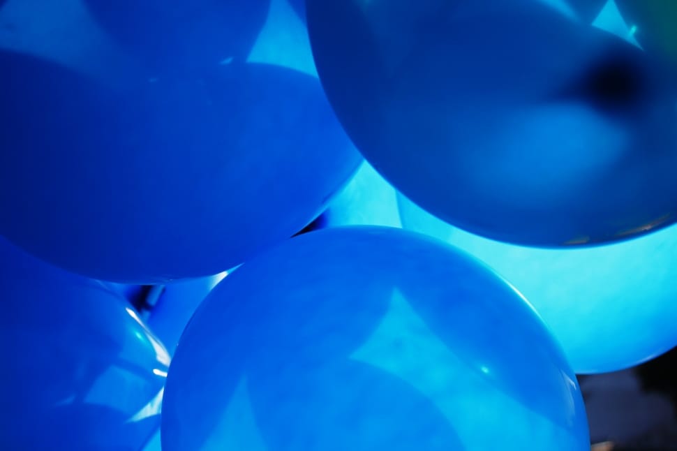 blue balloons preview