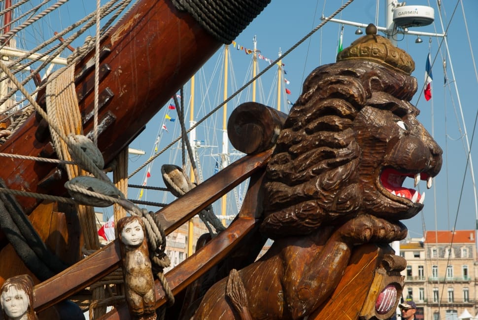 brown galleon with lion head on the bow preview