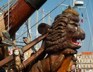 brown galleon with lion head on the bow thumbnail