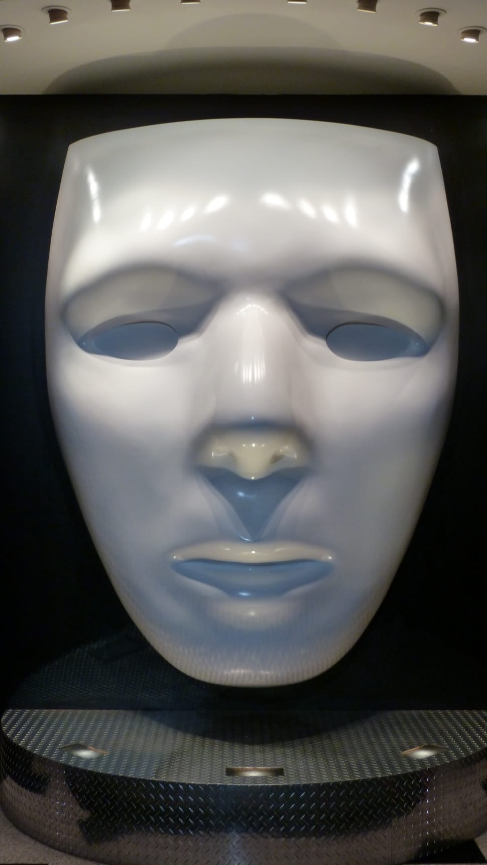 white mask preview