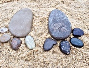 stones foot prints thumbnail