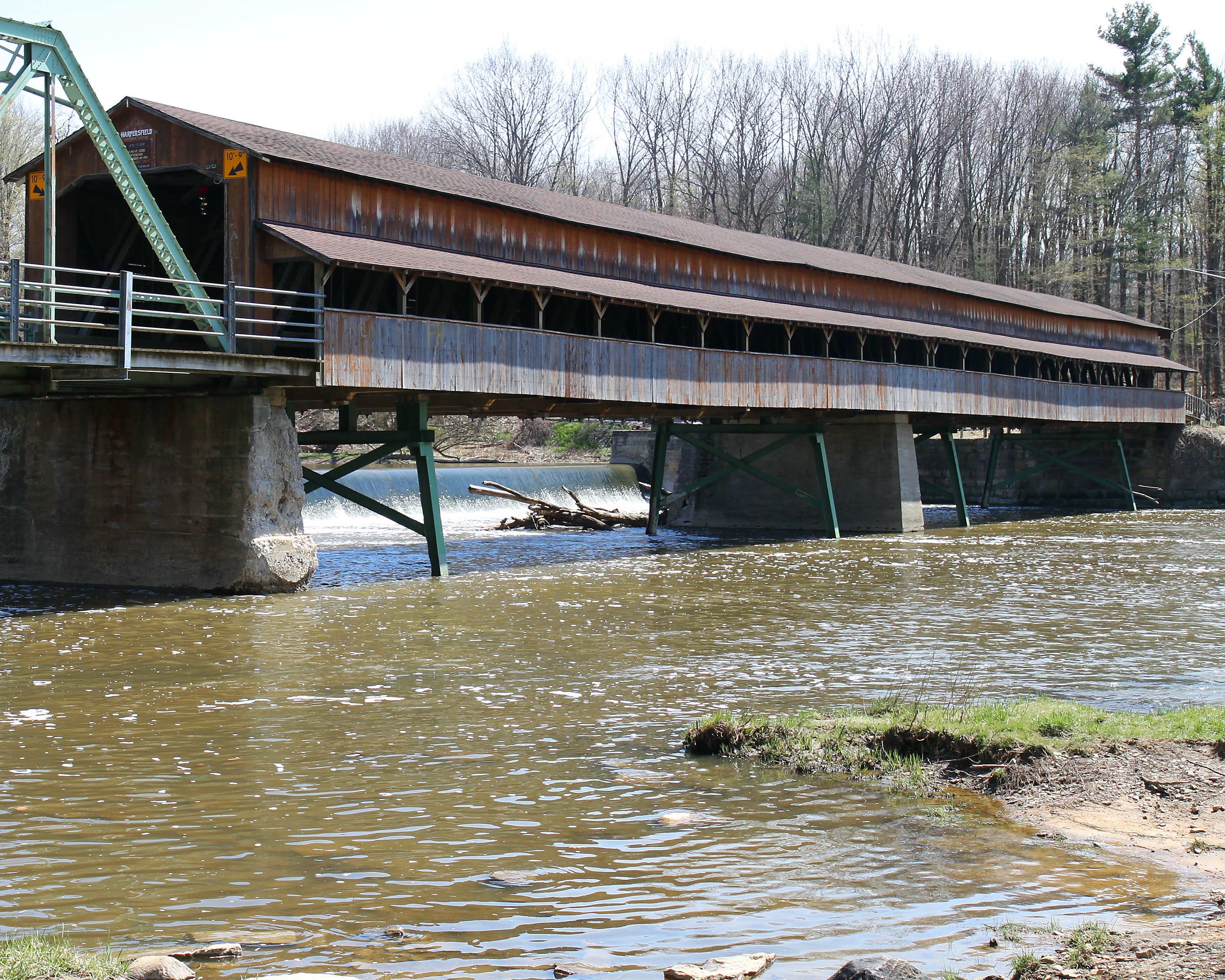 brown wooden covered bridge photo