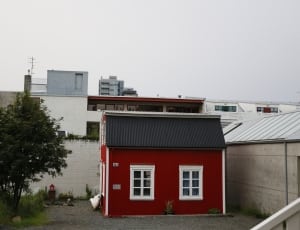 red portable house thumbnail
