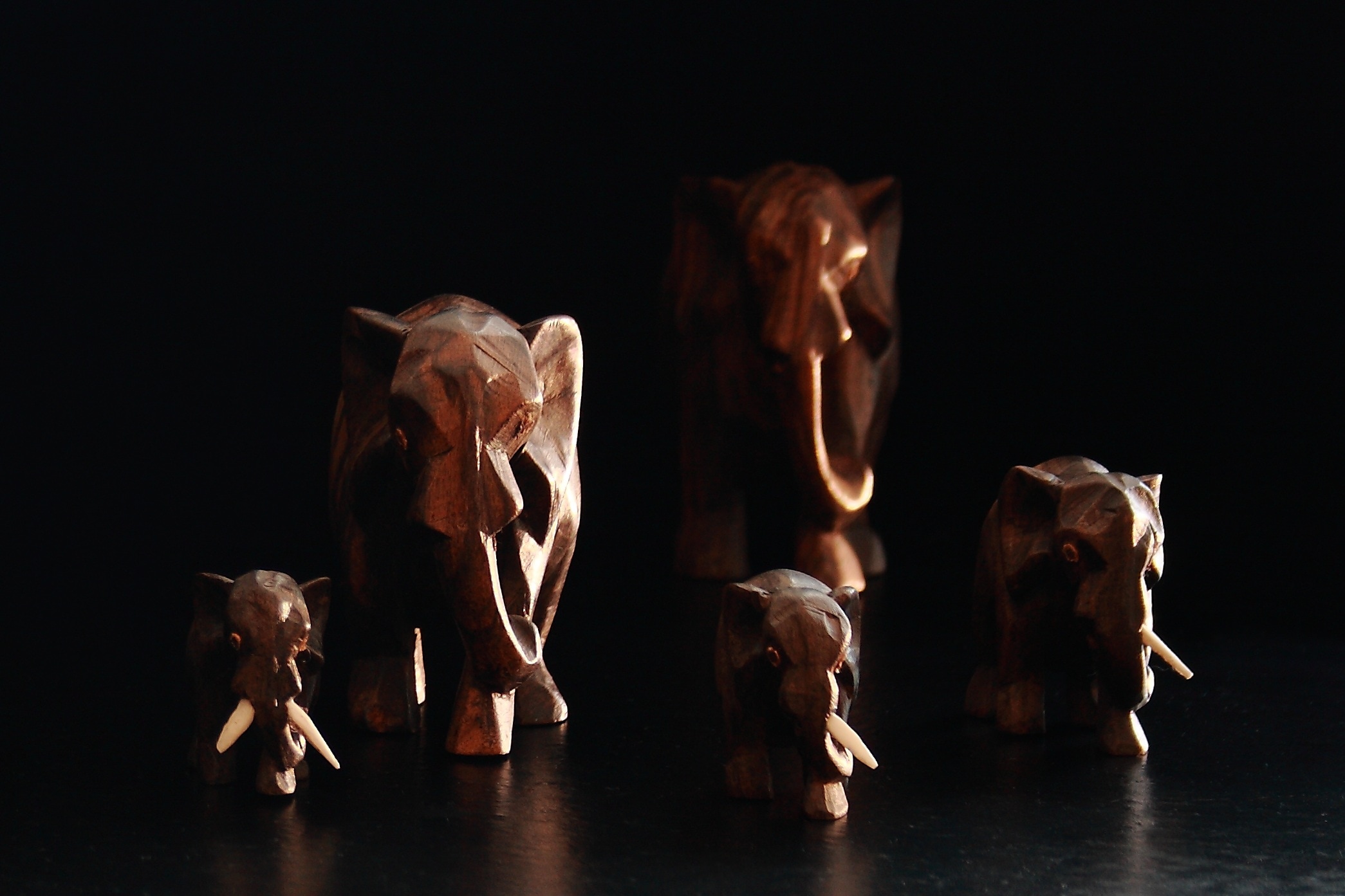 4 mammoth ceramic figurine set