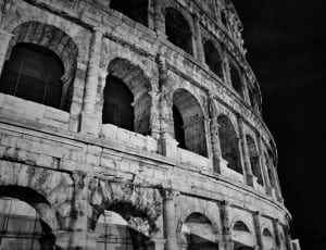 roman coliseum ruins thumbnail