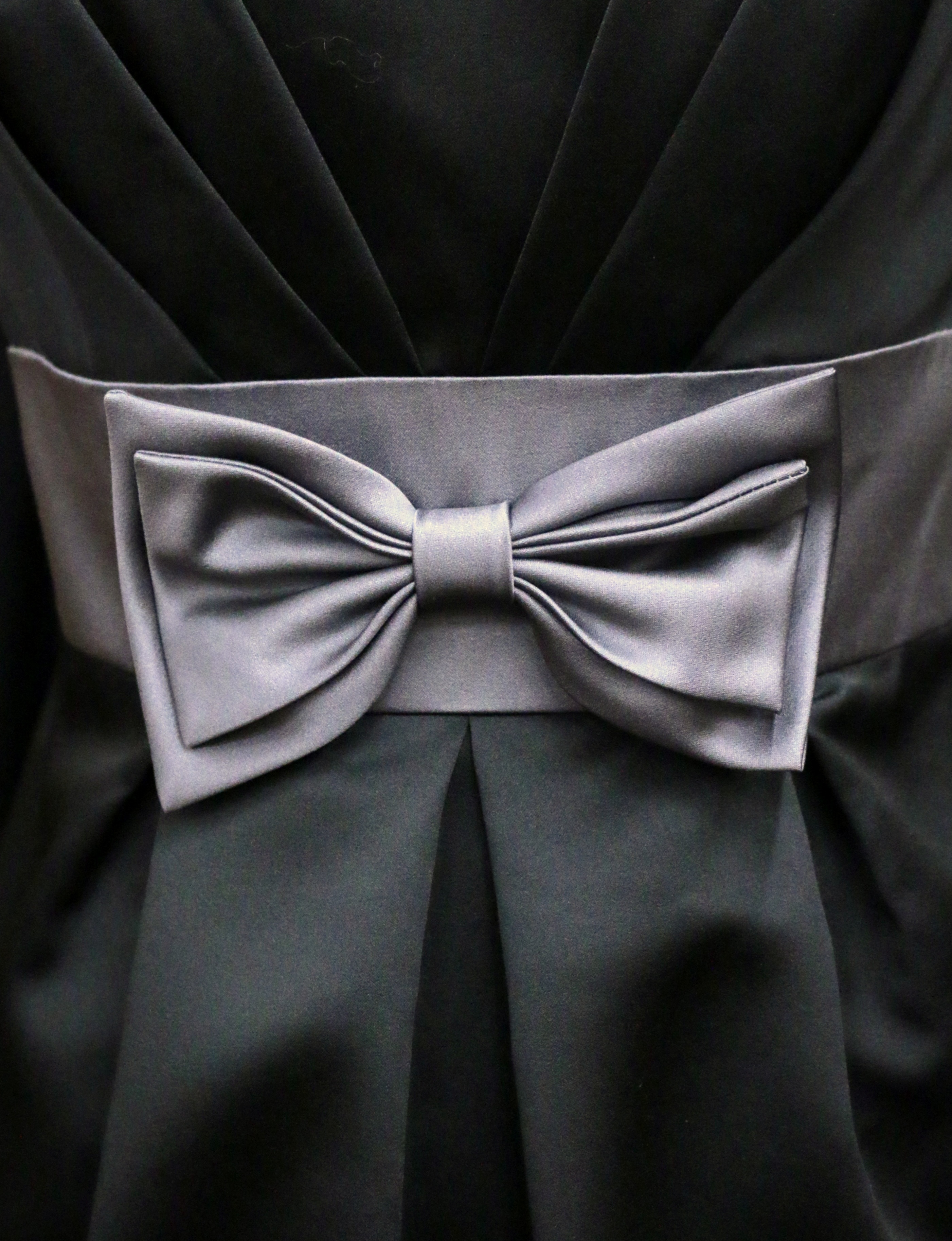 grey ribbon
