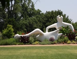 white concrete bird statue thumbnail