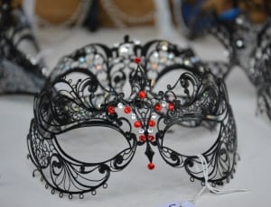 black and red masquerade mask thumbnail