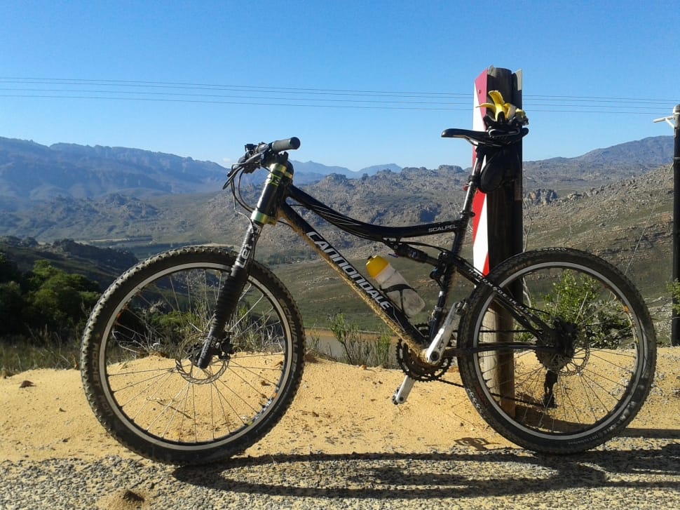 black and yellow mountain bike preview