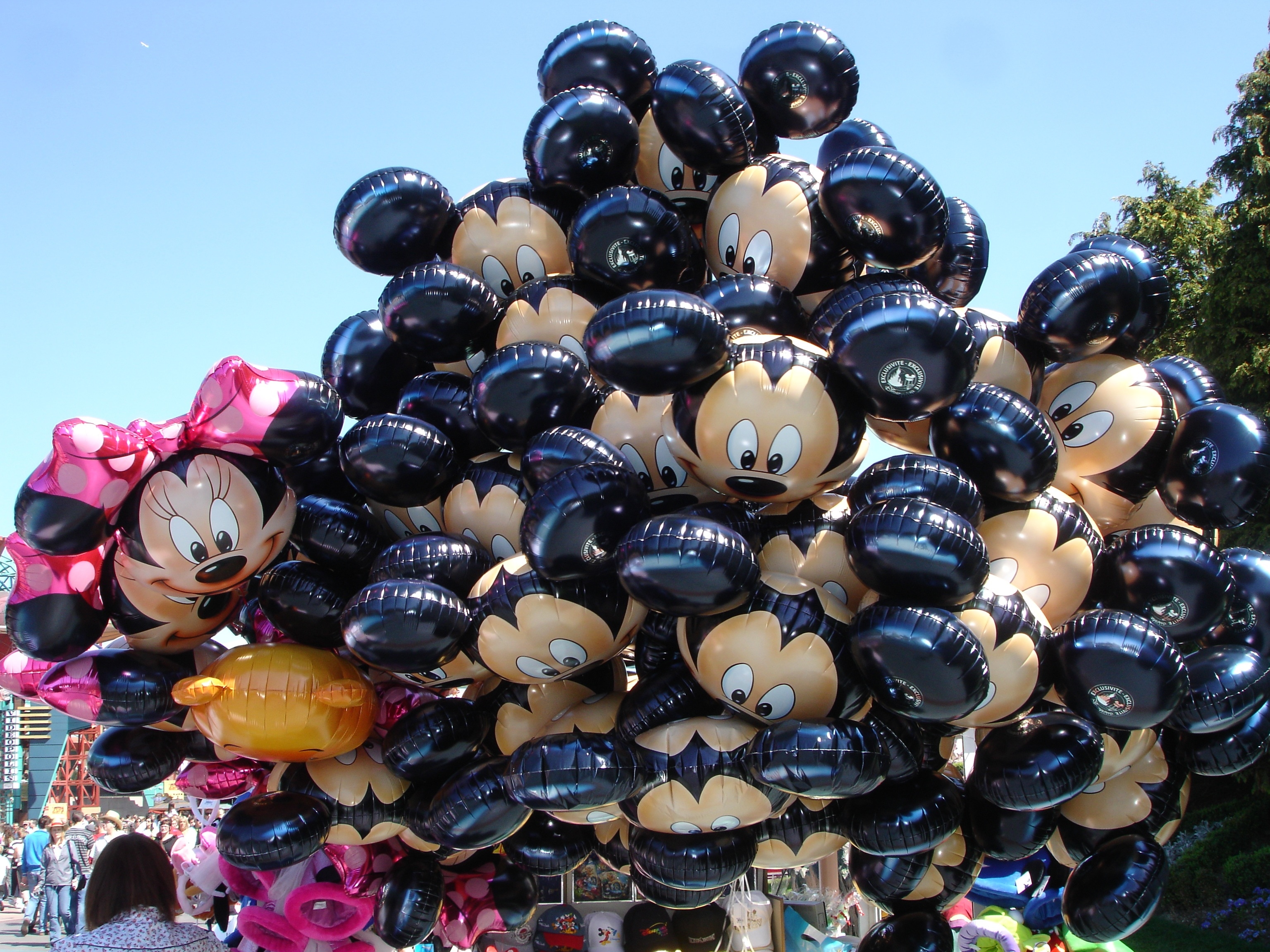minnie and mickey mouse head balloon