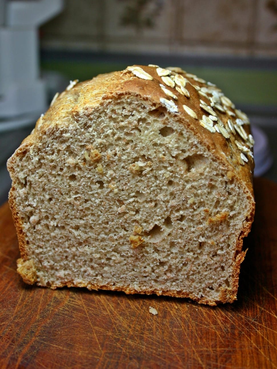 sliced baked bread with cornstarch preview