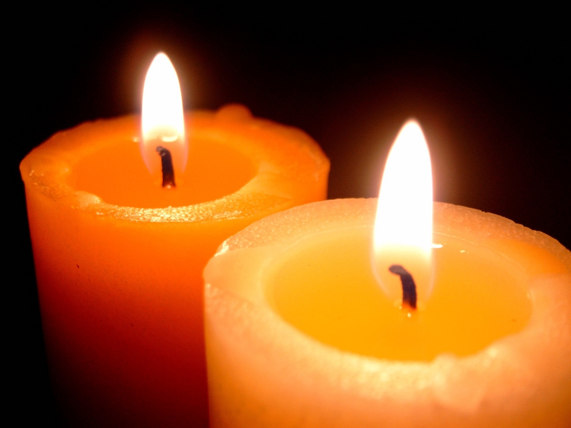 Картинка свечи. Горение свечи. В пламени свечи. Свечи "огоньки". Пламя восковой свечи.