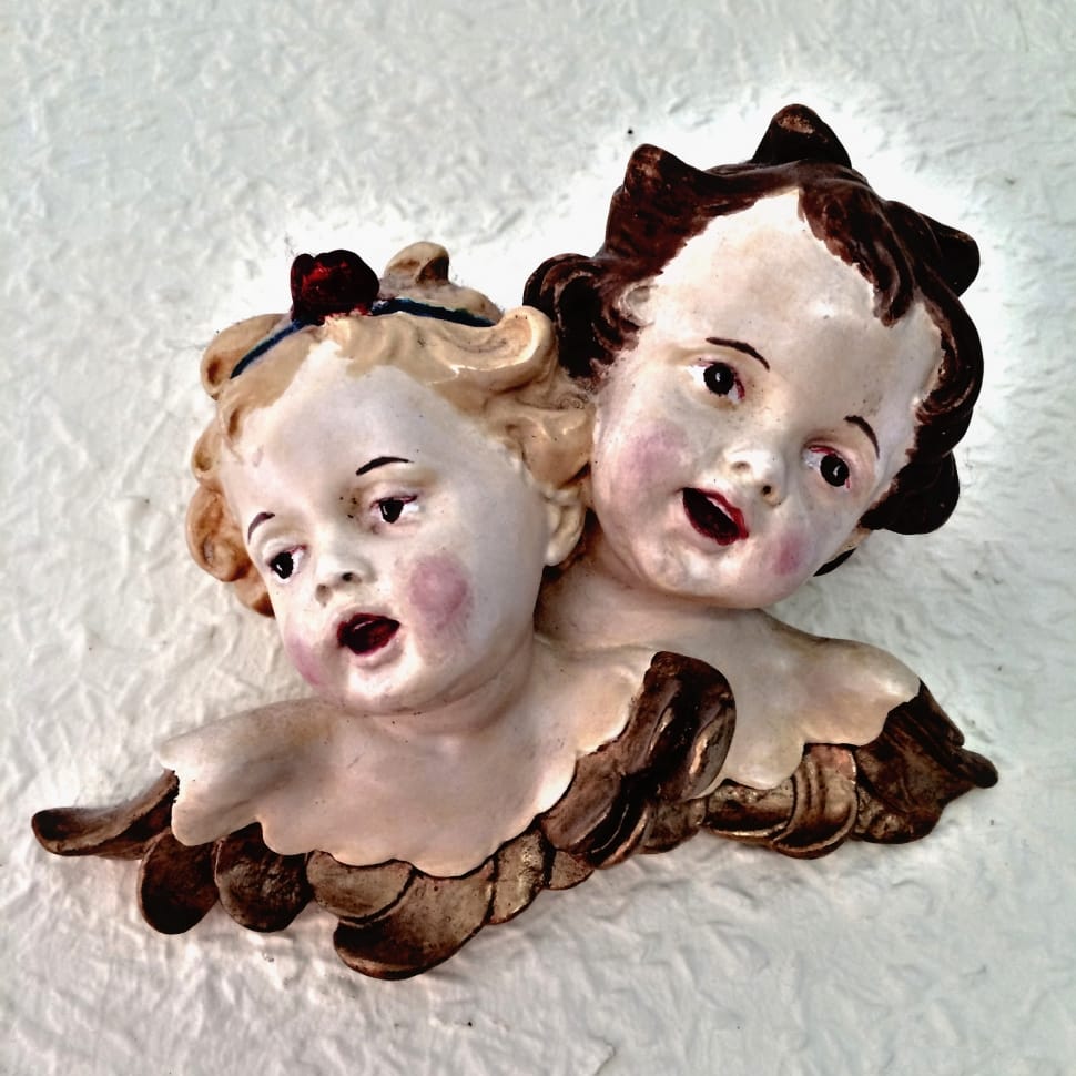 two female ceramic headbust preview