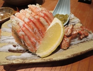 cooked shrimp with lemon garnish thumbnail