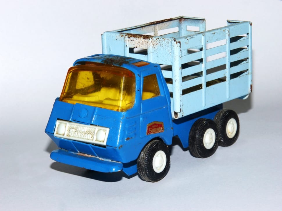 blue and white truck toy preview
