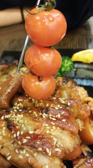 grilled pork with three tomatoes thumbnail