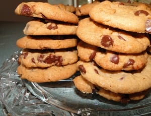 baked chocolate cookies thumbnail