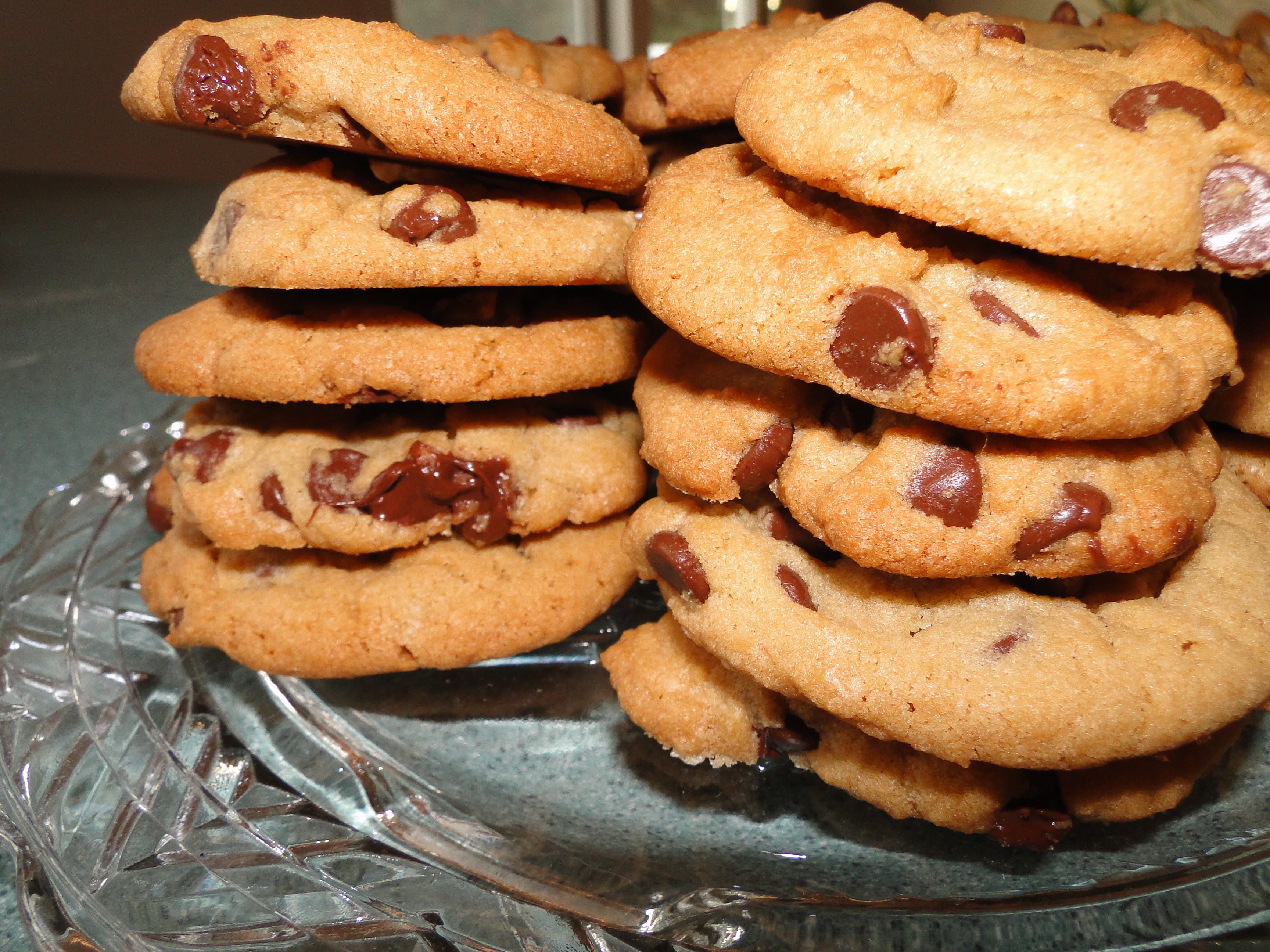 baked chocolate cookies