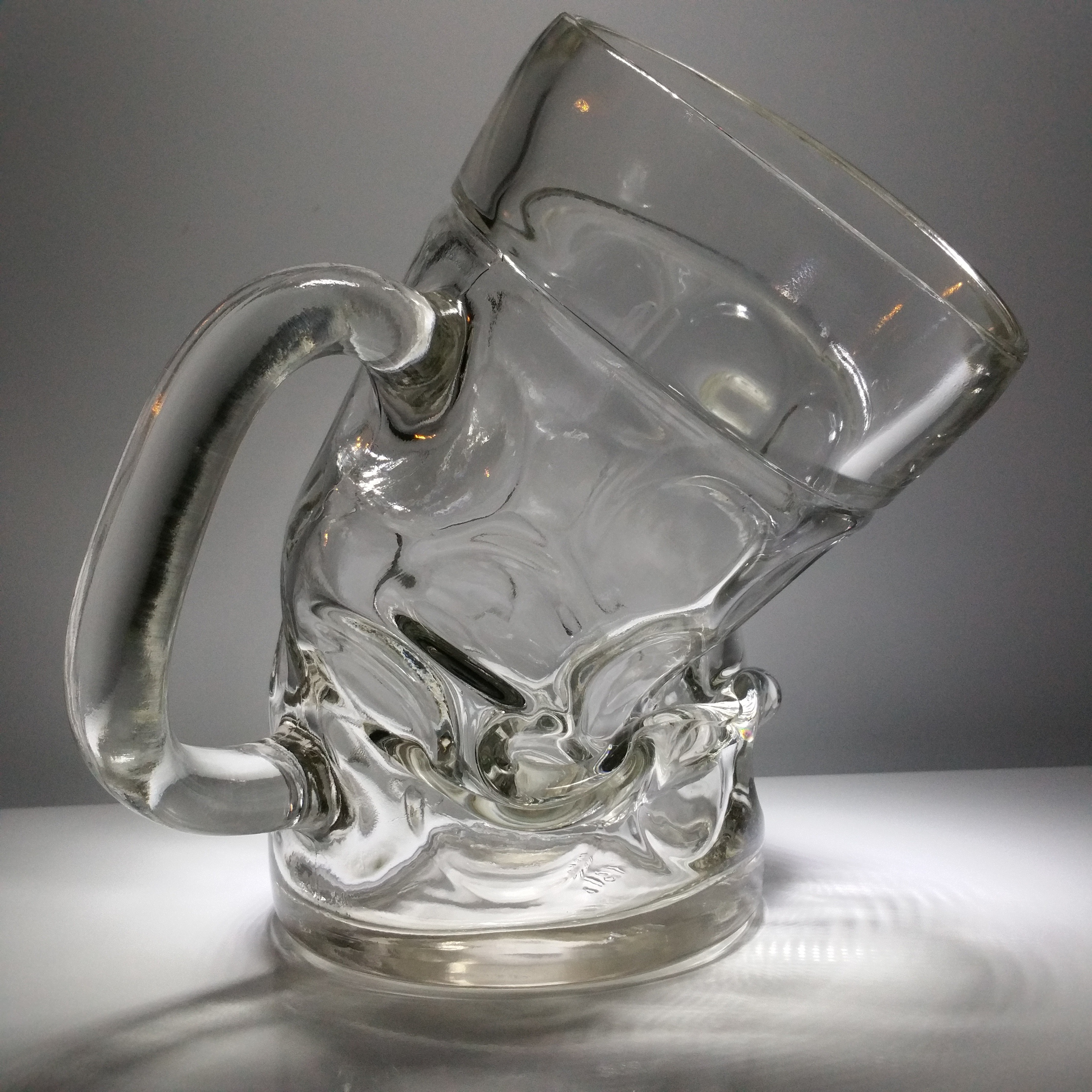 clear glass beer mug