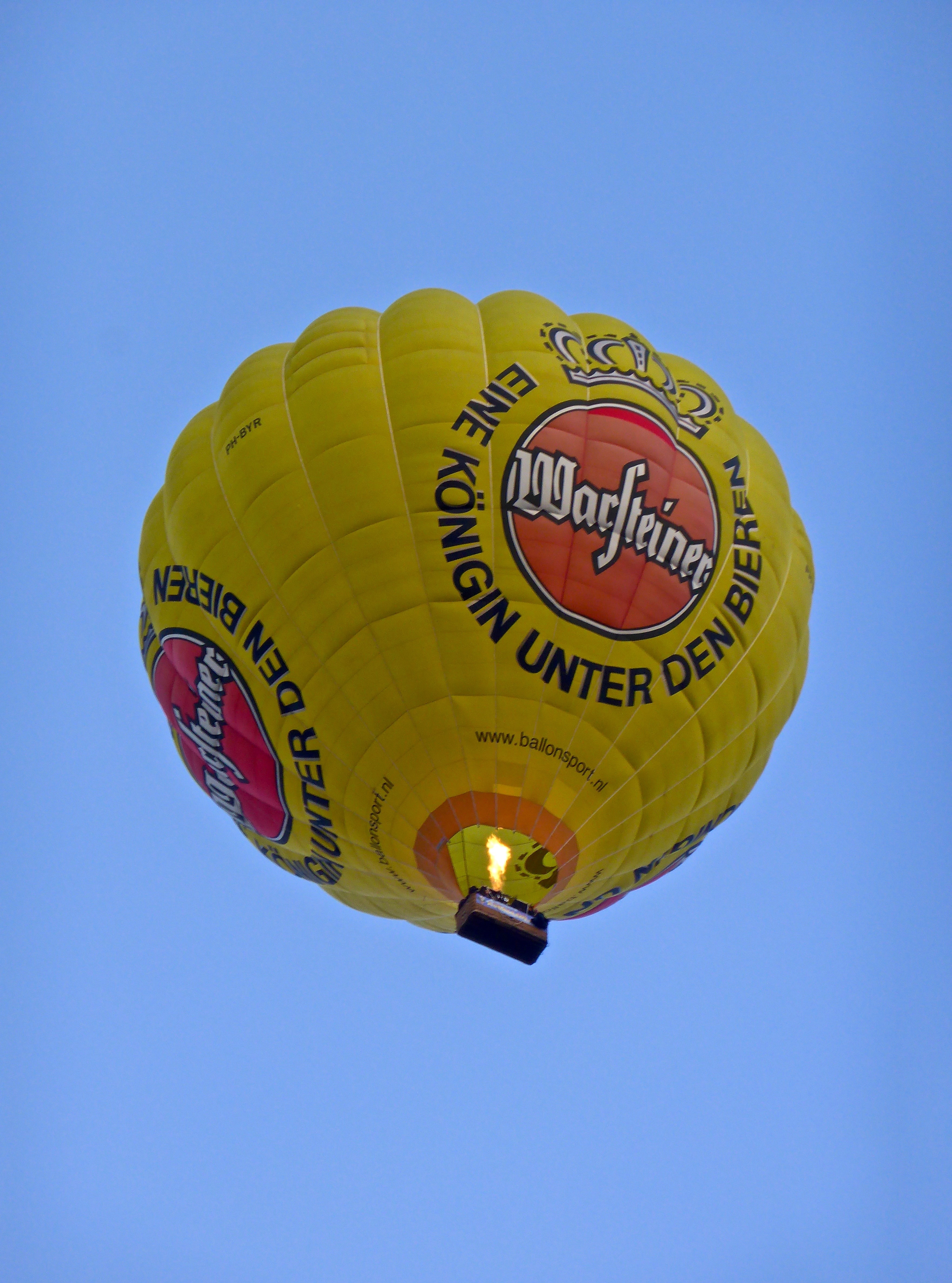 yellow and red air balloon