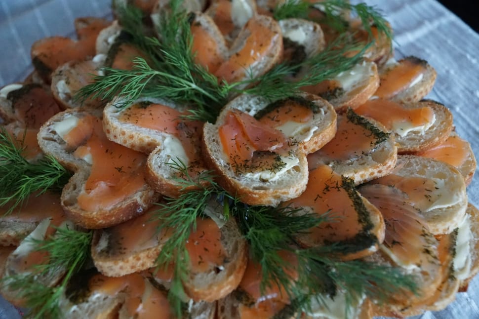 baked bread top with salmon preview