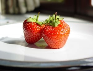 2 red strawberries thumbnail