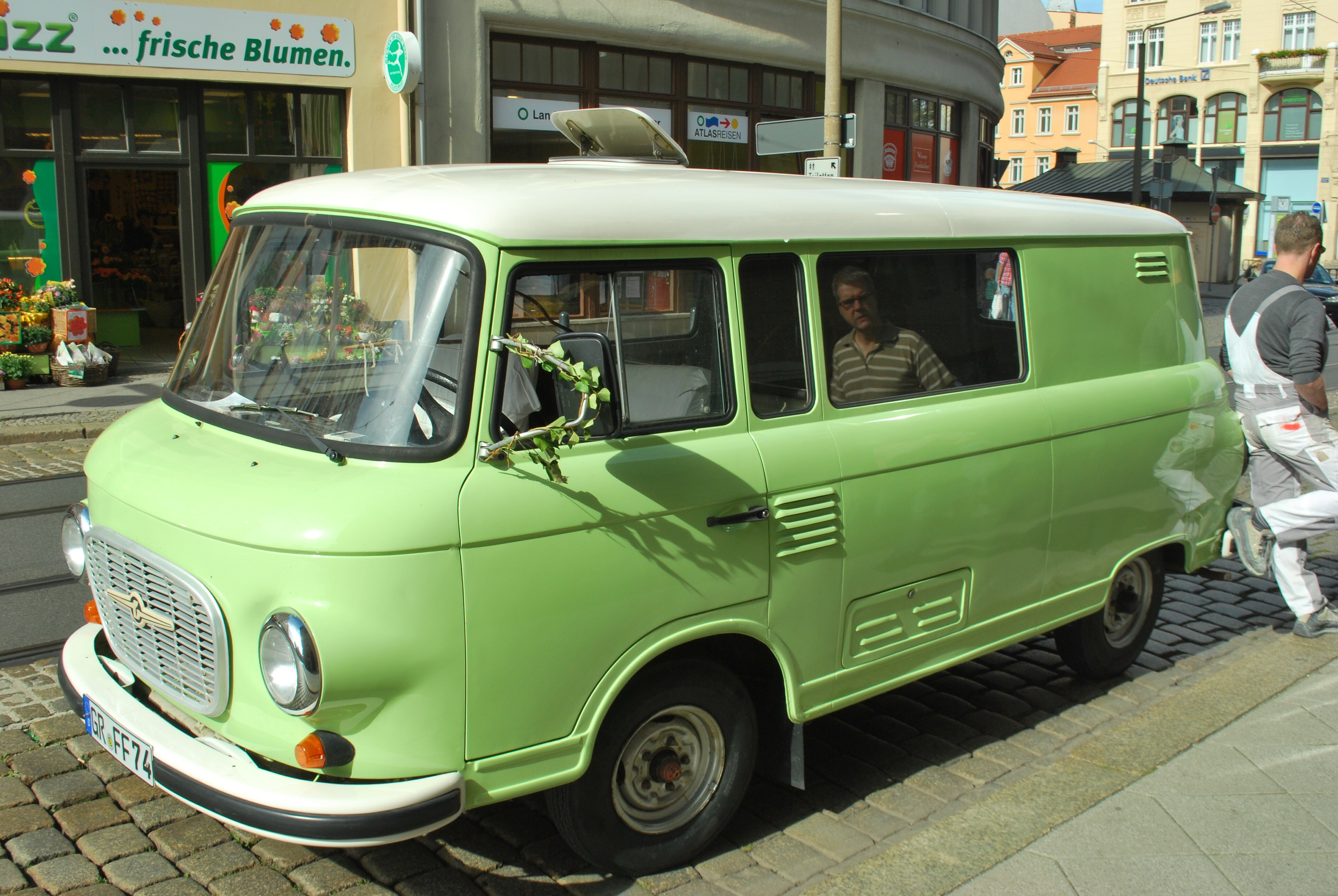 green volkswagen t2