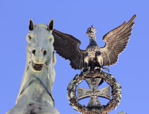 horse and eagle with crown statue thumbnail